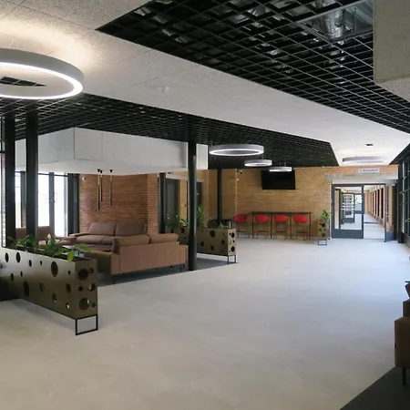 Kaeaeriku Hotel Отель 3*
