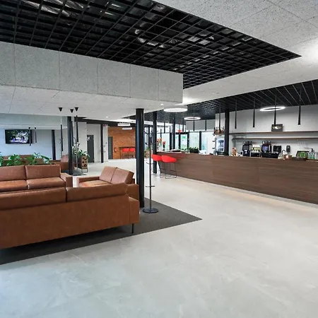 Kaeaeriku Hotel Отель 3*
