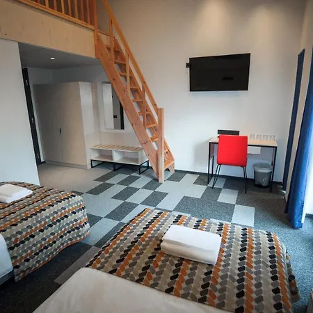 فندق Kaeaeriku Hotel Kääriku