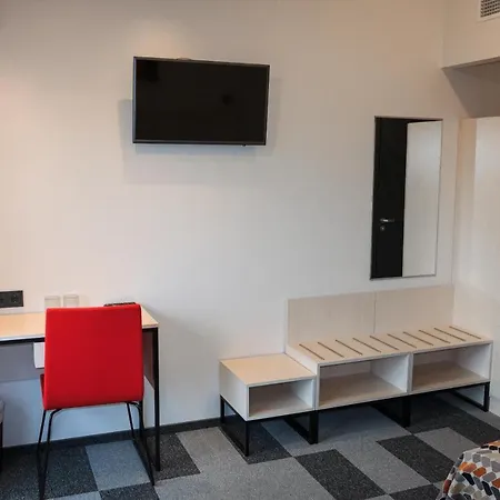 Отель Kaeaeriku Hotel Kaariku
