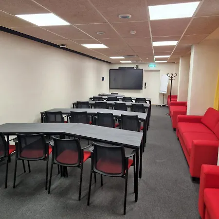Отель Kaeaeriku Hotel 3*