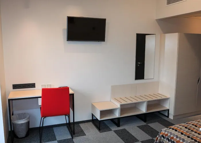 فندق Kaeaeriku Hotel Kääriku